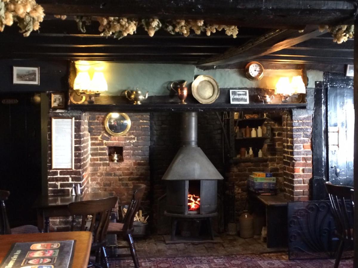 Rose And Crown B&B Burwash Exterior foto