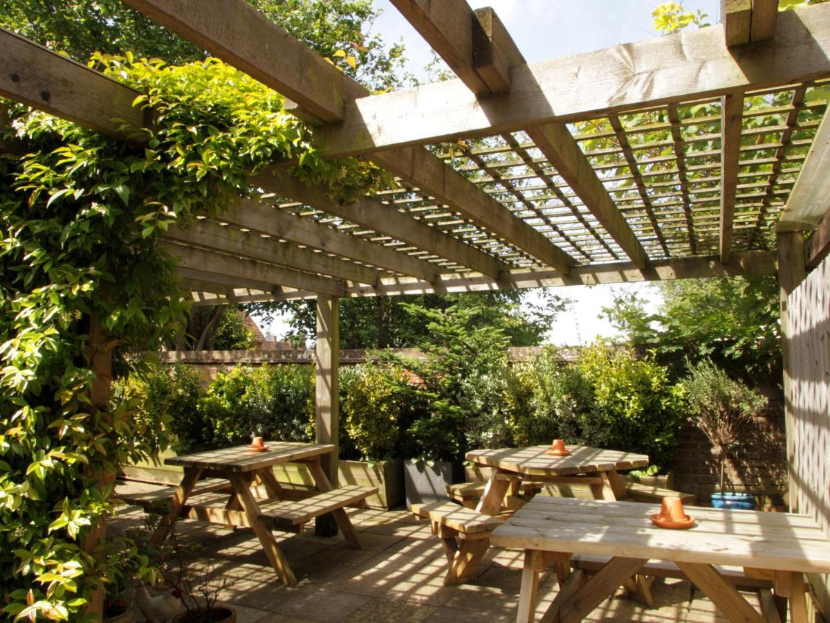 Rose And Crown B&B Burwash Exterior foto