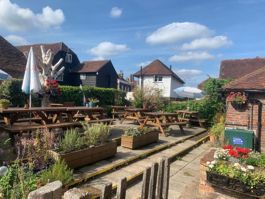 Rose And Crown B&B Burwash Exterior foto